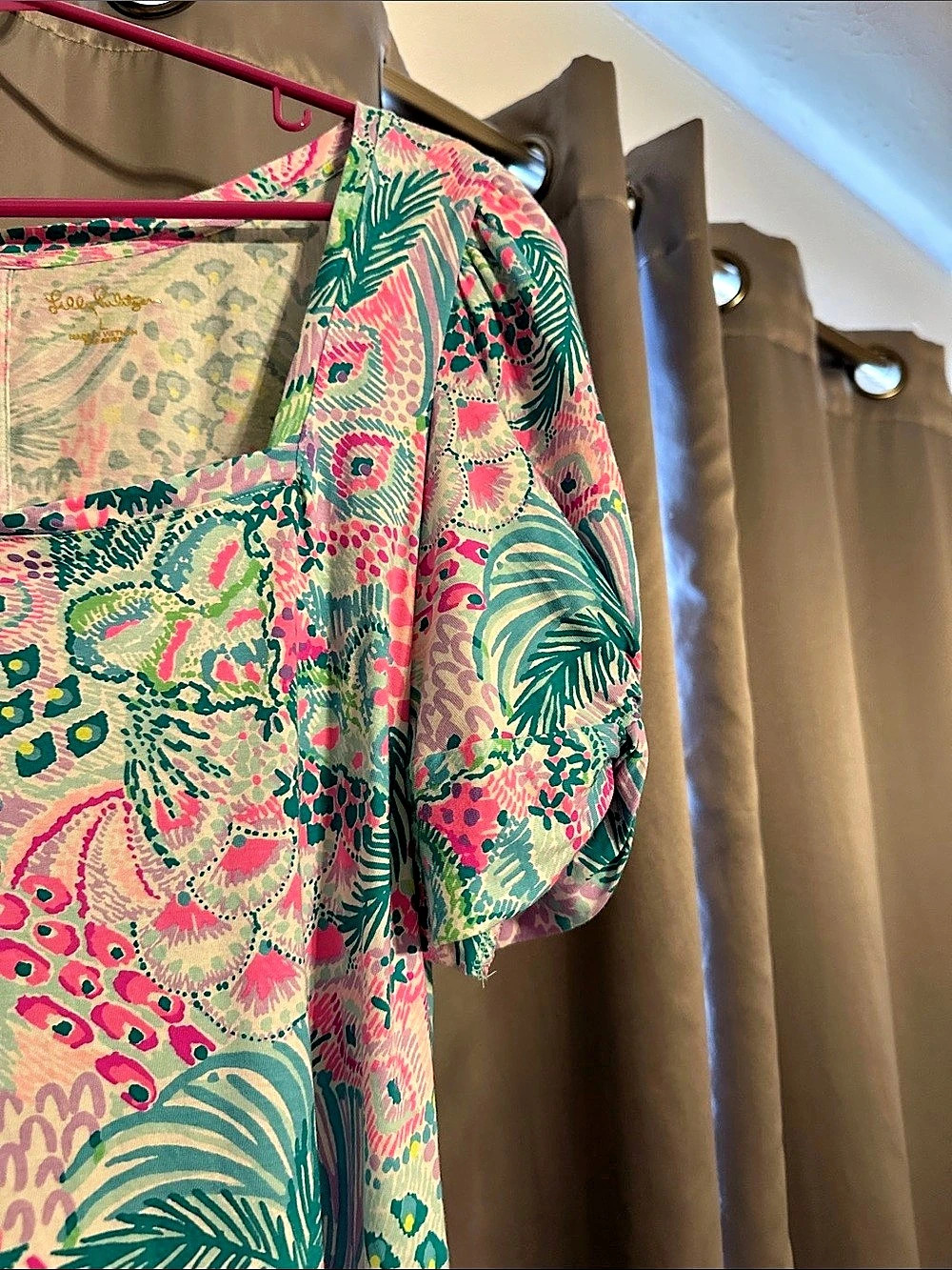 Lilly Pulitzer Floral Mini Dress in Pink & Green Like New - Picture 3 of 6
